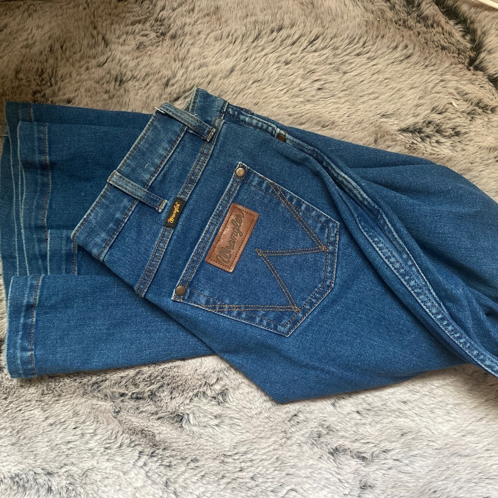 NWOT Wrangler bell bottoms